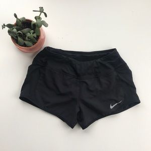Nike Drifit running shorts w/ lining